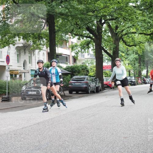 30.06.2024 - hella hamburg halbmarathon KatJ http://msf.ph/oto/6625469 30.06.2024 09:20:43 Laufen KM 15 103, 600, 395, 20447 meine-sportfotos.de