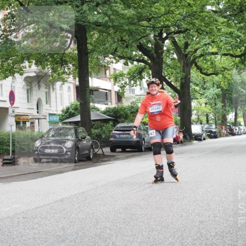 30.06.2024 - hella hamburg halbmarathon KatJ http://msf.ph/oto/6625511 30.06.2024 09:20:47 Laufen KM 15 103, 20447, 00, 600, 47 meine-sportfotos.de
