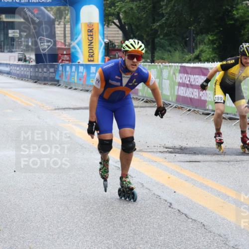 30.06.2024 - hella hamburg halbmarathon Lena Gebhardt http://msf.ph/oto/6637281 30.06.2024 09:15:35 Ziel 20289, 20450 meine-sportfotos.de