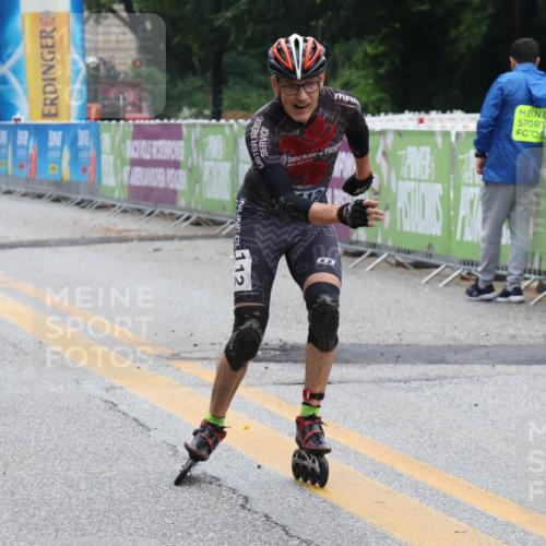30.06.2024 - hella hamburg halbmarathon Lena Gebhardt http://msf.ph/oto/6637597 30.06.2024 09:15:56 Ziel 20078, 20101, 20112, 20161, 20164, 20267, 20305, 20351, 20370, 20380, 20383, 20394, 20409, 20431, 20456 meine-sportfotos.de