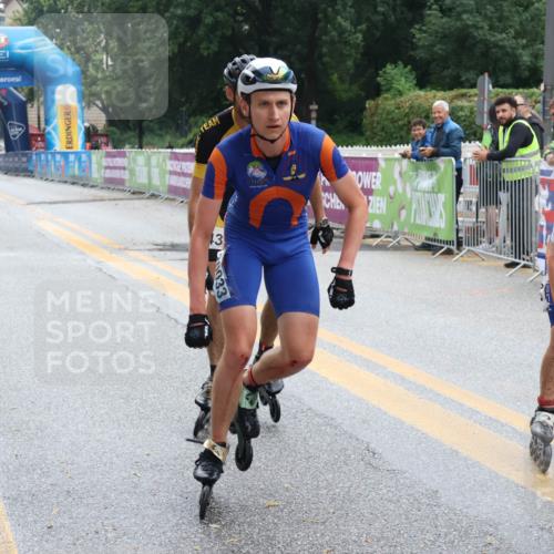 30.06.2024 - hella hamburg halbmarathon Lena Gebhardt http://msf.ph/oto/6637974 30.06.2024 09:17:47 Ziel 20012, 20014, 20033, 20143, 20165, 20253 meine-sportfotos.de
