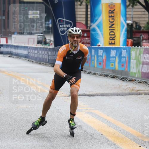 30.06.2024 - hella hamburg halbmarathon Lena Gebhardt http://msf.ph/oto/6638532 30.06.2024 09:19:54 Ziel  meine-sportfotos.de