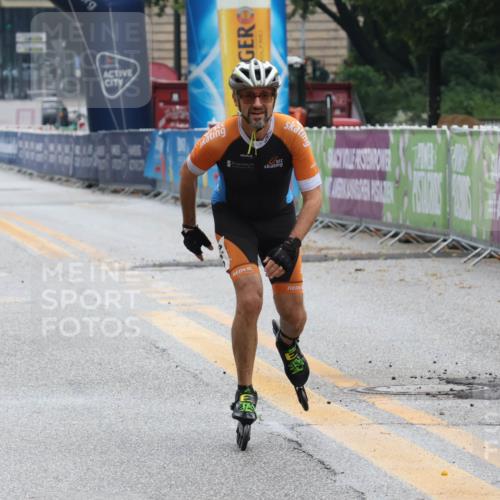 30.06.2024 - hella hamburg halbmarathon Lena Gebhardt http://msf.ph/oto/6638543 30.06.2024 09:19:55 Ziel  meine-sportfotos.de