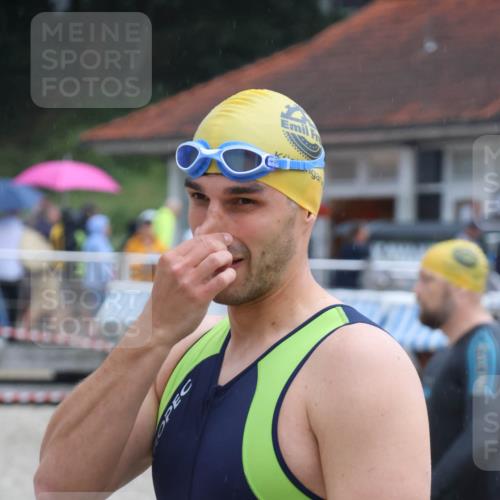 04.08.2024 - OstseeMan Strokosch-Dieckow http://msf.ph/oto/6680249 04.08.2024 06:49:46 Bevor dem Schwimmen  meine-sportfotos.de