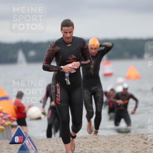 04.08.2024 - OstseeMan Michael Strokosch http://msf.ph/oto/6684615 04.08.2024 10:17:41 Schwimmen 493, 573, 612, 633, 679, 680, 749, 786, 937, 957 meine-sportfotos.de
