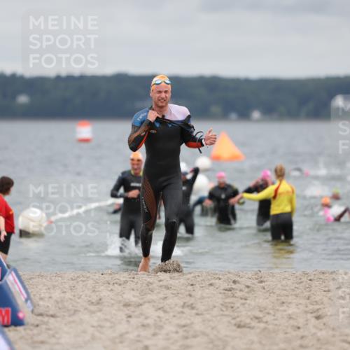 04.08.2024 - OstseeMan Michael Strokosch http://msf.ph/oto/6687099 04.08.2024 10:27:19 Schwimmen 825, 884, 902, 944, 1173, 1182, 1278 meine-sportfotos.de