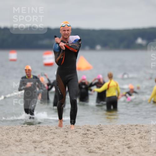 04.08.2024 - OstseeMan Michael Strokosch http://msf.ph/oto/6687103 04.08.2024 10:27:19 Schwimmen 825, 884, 902, 944, 1173, 1182, 1278 meine-sportfotos.de