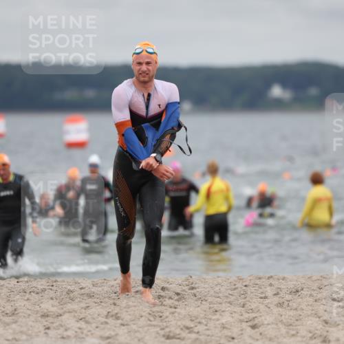 04.08.2024 - OstseeMan Michael Strokosch http://msf.ph/oto/6687107 04.08.2024 10:27:20 Schwimmen 884, 902, 944, 1173, 1182, 1278 meine-sportfotos.de