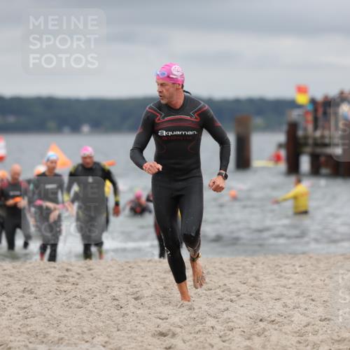 04.08.2024 - OstseeMan Michael Strokosch http://msf.ph/oto/6687175 04.08.2024 10:27:33 Schwimmen 806, 902, 944, 1173, 1181, 1256, 1278 meine-sportfotos.de