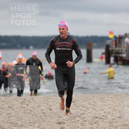 04.08.2024 - OstseeMan Michael Strokosch http://msf.ph/oto/6687178 04.08.2024 10:27:33 Schwimmen 806, 902, 944, 1173, 1181, 1256, 1278 meine-sportfotos.de