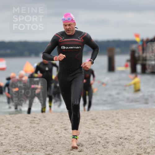 04.08.2024 - OstseeMan Michael Strokosch http://msf.ph/oto/6687182 04.08.2024 10:27:34 Schwimmen 806, 902, 944, 1173, 1181, 1256, 1278 meine-sportfotos.de