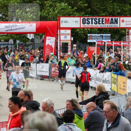 04.08.2024 - OstseeMan Michael Strokosch http://msf.ph/oto/6697987 04.08.2024 14:00:11 Laufen 66, 242, 295, 316, 347, 385, 411, 443, 491, 575, 600, 604, 627, 668, 739, 741, 796, 904, 906, 945, 952, 1130, 1133, 1173, 1194, 1198, 1213, 1289 meine-sportfotos.de