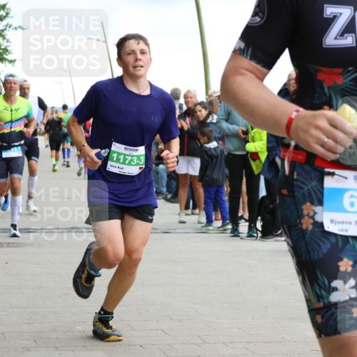 04.08.2024 - OstseeMan Strokosch-Dieckow http://msf.ph/oto/6705164 04.08.2024 13:59:15 Laufen 124, 242, 291, 308, 317, 317, 411, 569, 600, 604, 627, 730, 739, 831, 906, 945, 1133, 1173, 1194, 1249 meine-sportfotos.de