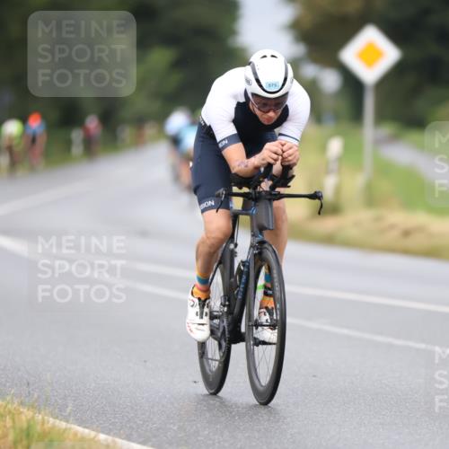 04.08.2024 - OstseeMan Fuchs,  Jonas http://msf.ph/oto/6707238 04.08.2024 10:40:10 Radfahren 275, 298, 426, 430, 447, 498, 502, 575, 597, 1137 meine-sportfotos.de