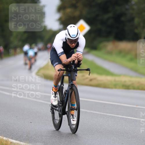 04.08.2024 - OstseeMan Fuchs,  Jonas http://msf.ph/oto/6707242 04.08.2024 10:40:10 Radfahren 275, 298, 426, 430, 447, 498, 502, 575, 597, 1137 meine-sportfotos.de