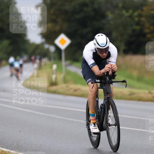 04.08.2024 - OstseeMan Fuchs,  Jonas http://msf.ph/oto/6707249 04.08.2024 10:40:10 Radfahren 275, 298, 426, 430, 447, 498, 502, 575, 597, 1137 meine-sportfotos.de