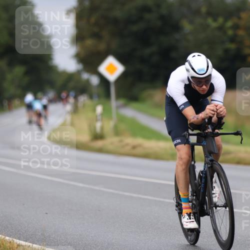 04.08.2024 - OstseeMan Fuchs,  Jonas http://msf.ph/oto/6707252 04.08.2024 10:40:10 Radfahren 275, 298, 426, 430, 447, 498, 502, 575, 597, 1137 meine-sportfotos.de