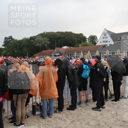 04.08.2024 - OstseeMan H.Heesch http://msf.ph/oto/6710649 04.08.2024 06:38:57 Bevor dem Schwimmen  meine-sportfotos.de