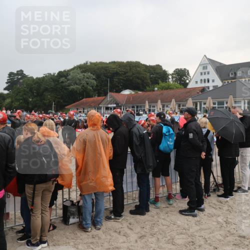 04.08.2024 - OstseeMan H.Heesch http://msf.ph/oto/6710651 04.08.2024 06:38:57 Bevor dem Schwimmen  meine-sportfotos.de