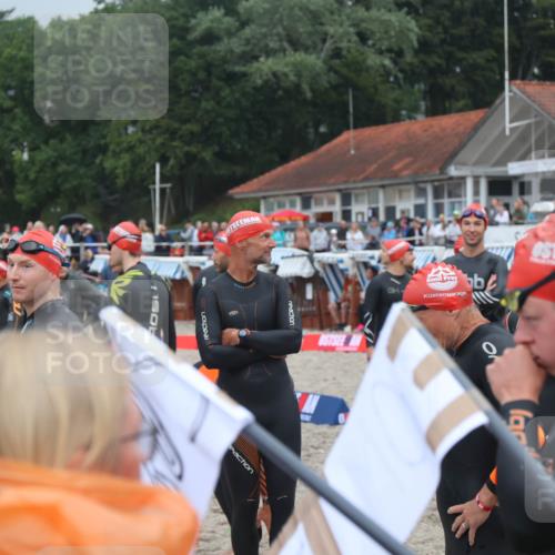 04.08.2024 - OstseeMan H.Heesch http://msf.ph/oto/6710662 04.08.2024 06:41:13 Bevor dem Schwimmen  meine-sportfotos.de