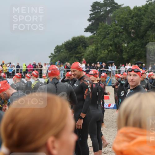 04.08.2024 - OstseeMan H.Heesch http://msf.ph/oto/6710663 04.08.2024 06:41:18 Bevor dem Schwimmen  meine-sportfotos.de