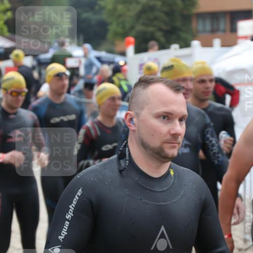 04.08.2024 - OstseeMan H.Heesch http://msf.ph/oto/6710669 04.08.2024 06:48:43 Bevor dem Schwimmen  meine-sportfotos.de