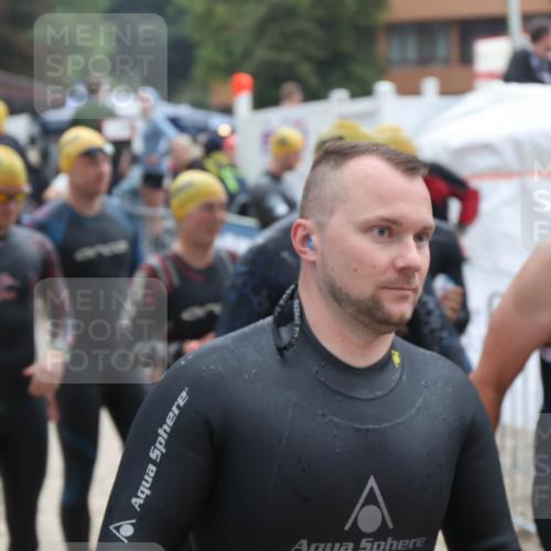 04.08.2024 - OstseeMan H.Heesch http://msf.ph/oto/6710671 04.08.2024 06:48:43 Bevor dem Schwimmen  meine-sportfotos.de
