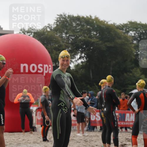 04.08.2024 - OstseeMan H.Heesch http://msf.ph/oto/6710689 04.08.2024 06:49:39 Bevor dem Schwimmen  meine-sportfotos.de