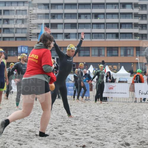 04.08.2024 - OstseeMan H.Heesch http://msf.ph/oto/6710699 04.08.2024 06:49:54 Bevor dem Schwimmen  meine-sportfotos.de