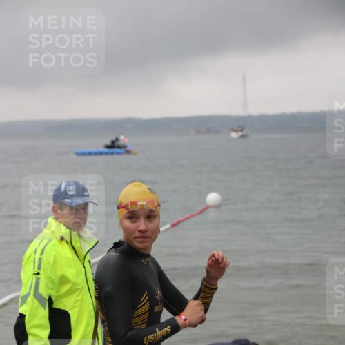 04.08.2024 - OstseeMan H.Heesch http://msf.ph/oto/6710759 04.08.2024 06:53:08 Bevor dem Schwimmen  meine-sportfotos.de