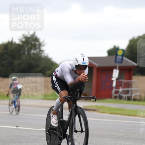04.08.2024 - OstseeMan Fuchs,  Jonas http://msf.ph/oto/6736275 04.08.2024 11:12:59 Radfahren 141, 201, 206, 642, 680, 692, 739, 831, 838, 1129, 1165, 1228 meine-sportfotos.de
