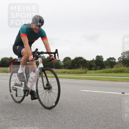 04.08.2024 - OstseeMan Fuchs,  Jonas http://msf.ph/oto/6743026 04.08.2024 13:03:42 Radfahren 198, 680, 776, 848, 929, 932, 1170, 1255, 1297 meine-sportfotos.de