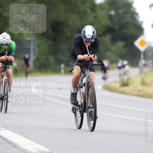 04.08.2024 - OstseeMan Fuchs,  Jonas http://msf.ph/oto/6748585 04.08.2024 12:19:13 Radfahren 284, 378, 465, 552, 574, 651, 749, 786, 953, 1137, 1180 meine-sportfotos.de