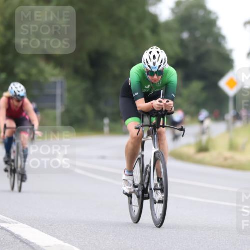 04.08.2024 - OstseeMan Fuchs,  Jonas http://msf.ph/oto/6748588 04.08.2024 12:19:14 Radfahren 284, 378, 465, 552, 574, 651, 749, 786, 953, 1137, 1180 meine-sportfotos.de