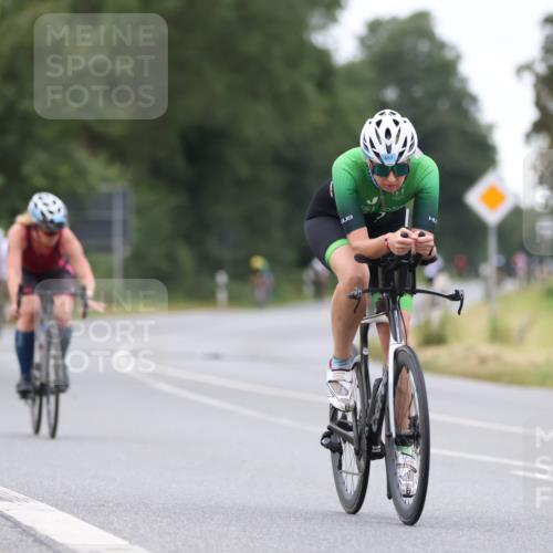 04.08.2024 - OstseeMan Fuchs,  Jonas http://msf.ph/oto/6748590 04.08.2024 12:19:14 Radfahren 284, 378, 465, 552, 574, 651, 749, 786, 953, 1137, 1180 meine-sportfotos.de