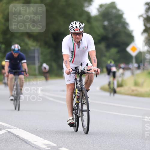 04.08.2024 - OstseeMan Fuchs,  Jonas http://msf.ph/oto/6748601 04.08.2024 12:19:21 Radfahren 35, 284, 443, 465, 552, 651, 786, 1137 meine-sportfotos.de