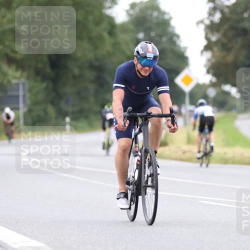 04.08.2024 - OstseeMan Fuchs,  Jonas http://msf.ph/oto/6748607 04.08.2024 12:19:23 Radfahren 35, 48, 113, 284, 443, 465, 552, 651, 786, 917, 1137 meine-sportfotos.de