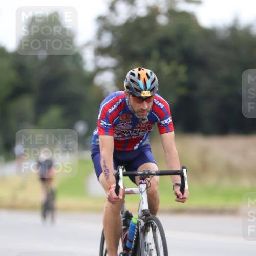 04.08.2024 - OstseeMan Fuchs,  Jonas http://msf.ph/oto/6751342 04.08.2024 12:04:33 Radfahren 229, 295, 490, 517, 552, 574, 747, 1137 meine-sportfotos.de