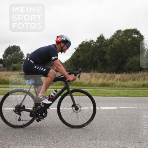 04.08.2024 - OstseeMan Fuchs,  Jonas http://msf.ph/oto/6756670 04.08.2024 12:19:24 Radfahren 35, 284, 443, 465, 552, 651, 786, 917, 1137 meine-sportfotos.de