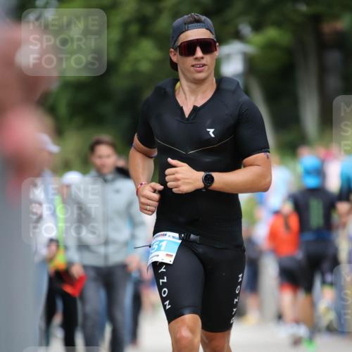 04.08.2024 - OstseeMan H.Heesch http://msf.ph/oto/6757604 04.08.2024 13:29:53 Laufen 275, 351, 703, 707, 803, 811, 1173, 1198, 1245 meine-sportfotos.de