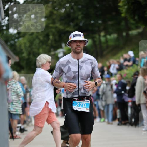 04.08.2024 - OstseeMan H.Heesch http://msf.ph/oto/6761596 04.08.2024 14:05:09 Laufen 95, 178, 367, 370, 498, 533, 535, 580, 622, 680, 753, 788, 795, 876, 882, 956, 1219 meine-sportfotos.de