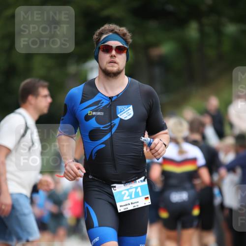 04.08.2024 - OstseeMan H.Heesch http://msf.ph/oto/6763335 04.08.2024 14:23:14 Laufen 69, 112, 173, 179, 251, 259, 271, 608, 718, 801, 856, 893, 907, 1142, 1167, 1173, 1291 meine-sportfotos.de