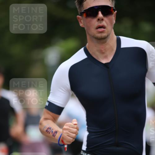 04.08.2024 - OstseeMan H.Heesch http://msf.ph/oto/6763781 04.08.2024 13:59:42 Laufen 66, 316, 347, 411, 575, 600, 604, 627, 668, 739, 904, 906, 945, 952, 1130, 1133, 1173, 1194, 1198, 1289 meine-sportfotos.de