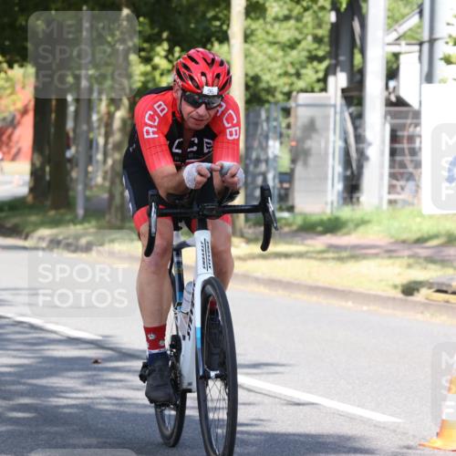 11.08.2024 - GEWOBA Citytriathlon Bremen H.Heesch http://msf.ph/oto/6767716 11.08.2024 10:19:05 Radfahren 1, 82, 85, 96 meine-sportfotos.de