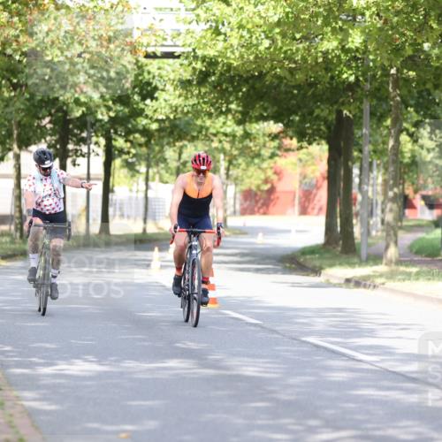 11.08.2024 - GEWOBA Citytriathlon Bremen H.Heesch http://msf.ph/oto/6767991 11.08.2024 10:39:37 Radfahren 78, 99 meine-sportfotos.de