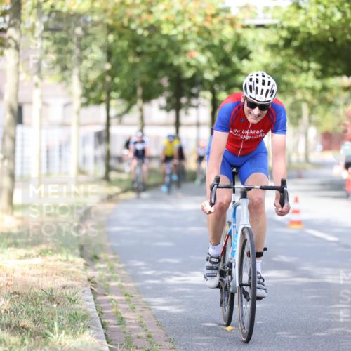 11.08.2024 - GEWOBA Citytriathlon Bremen H.Heesch http://msf.ph/oto/6768188 11.08.2024 10:40:29 Radfahren 9, 26, 27, 38, 42, 64, 66, 71 meine-sportfotos.de