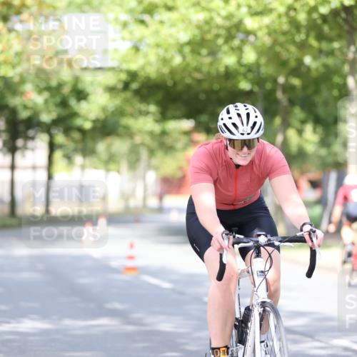 11.08.2024 - GEWOBA Citytriathlon Bremen H.Heesch http://msf.ph/oto/6768309 11.08.2024 10:40:36 Radfahren 9, 26, 27, 38, 42, 55, 64, 66, 71 meine-sportfotos.de