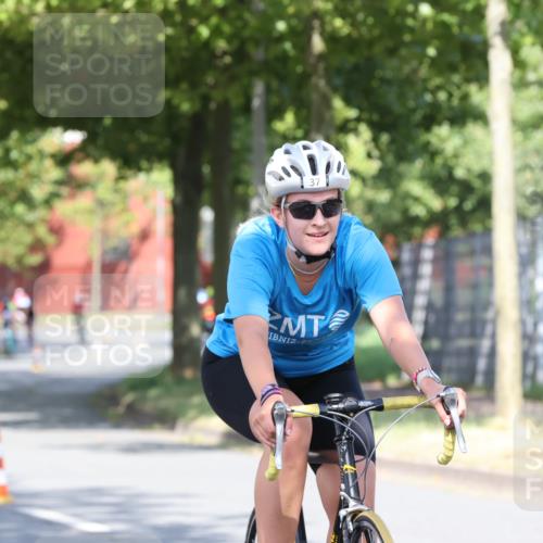 11.08.2024 - GEWOBA Citytriathlon Bremen H.Heesch http://msf.ph/oto/6768666 11.08.2024 10:24:02 Radfahren 17, 21, 23, 33, 37, 44, 50, 51, 70, 101, 116 meine-sportfotos.de