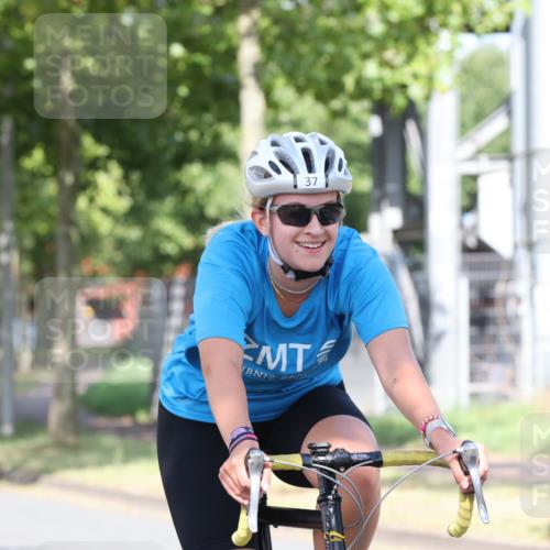 11.08.2024 - GEWOBA Citytriathlon Bremen H.Heesch http://msf.ph/oto/6768678 11.08.2024 10:24:03 Radfahren 17, 21, 23, 33, 37, 44, 50, 51, 70, 101, 116 meine-sportfotos.de