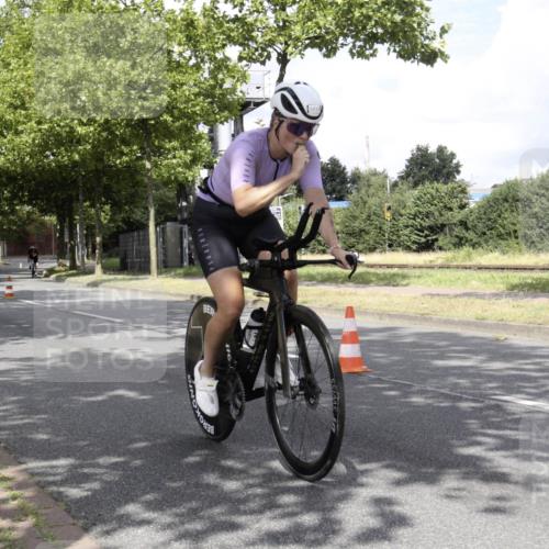 11.08.2024 - GEWOBA Citytriathlon Bremen H.Heesch http://msf.ph/oto/6769290 11.08.2024 11:38:46 Radfahren 769, 791, 824, 1038 meine-sportfotos.de